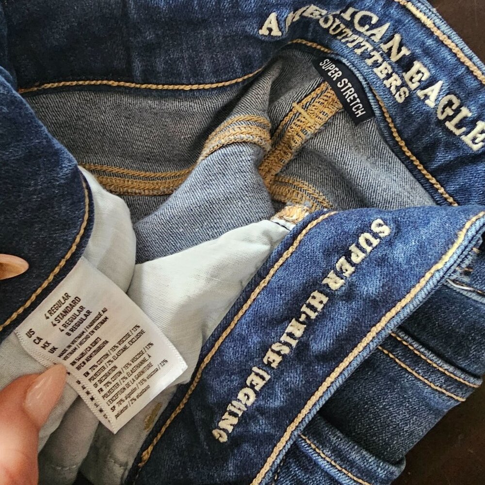 American Eagle Women's Super Hi Rise Jegging jeans medium blue size 4R - Picture 3 of 7
